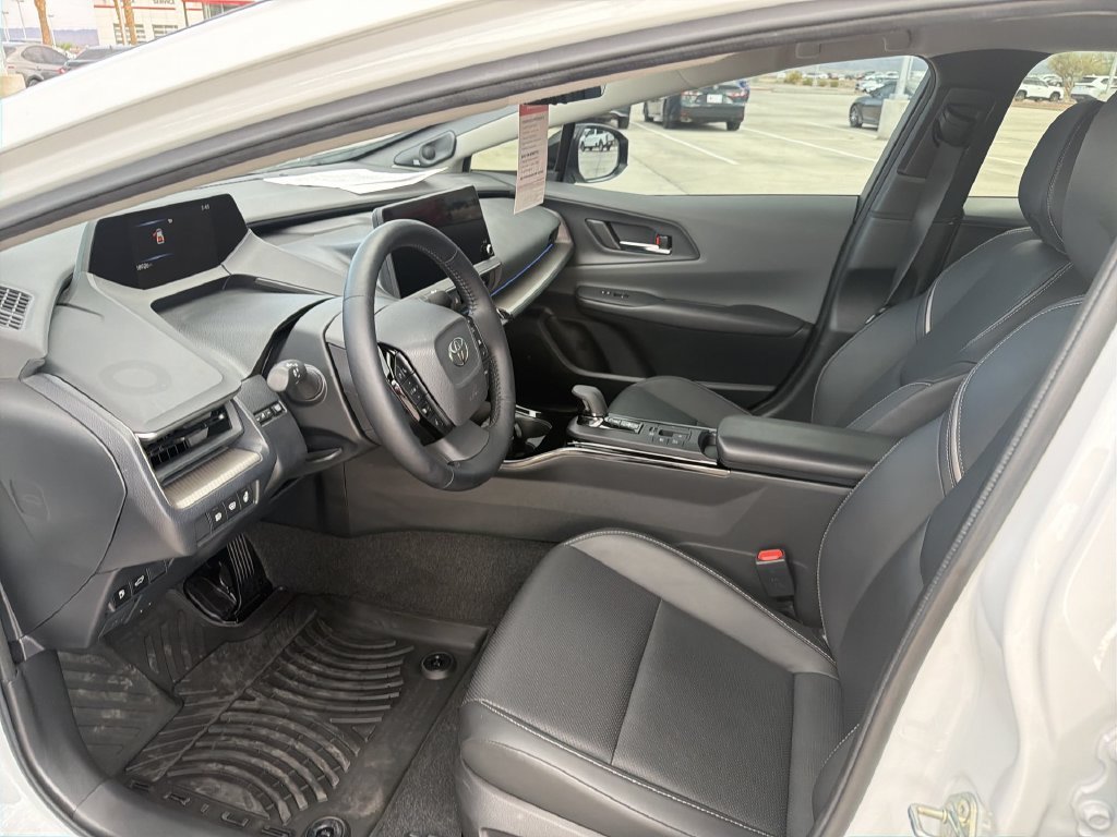 2025 Toyota Prius Limited - Photo 25