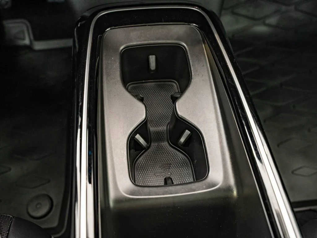 Used 2023 Opal White Volkswagen Pro S image 34