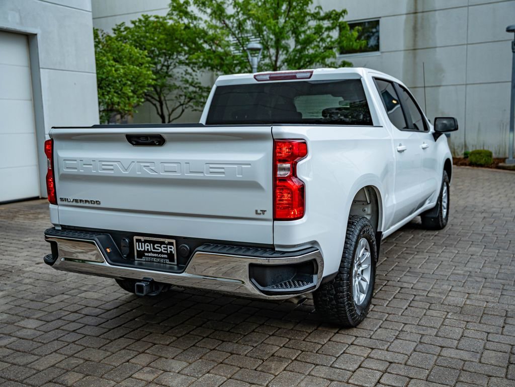 Used 2023 Summit White Chevrolet LT image 5