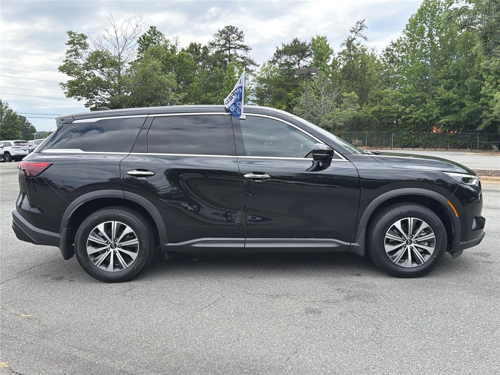 Used 2024 Mineral Black INFINITI PURE image 31