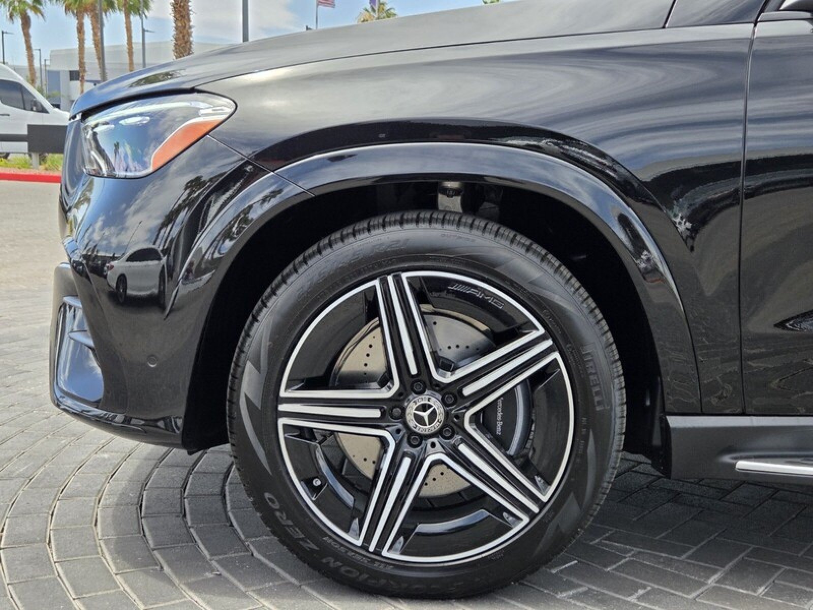 New 2026 Obsidian Black Metallic Mercedes-Benz GLE 450 4MATIC® SUV image 10
