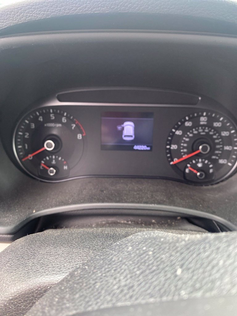 Used 2022 Red Kia LX image 12