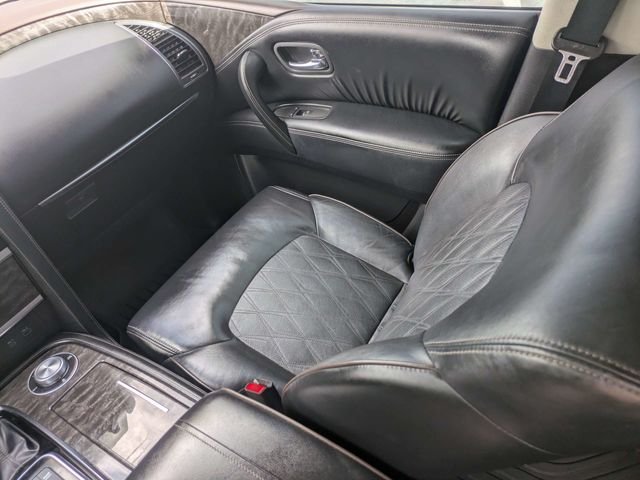 Used 2023 Black Nissan Platinum image 19