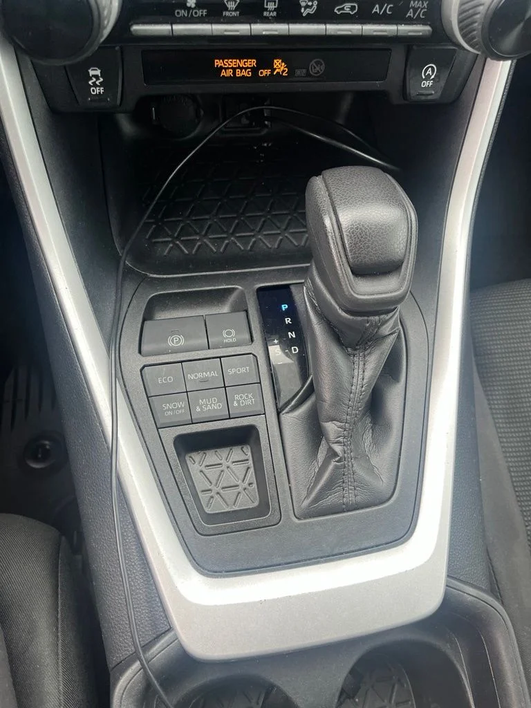 Used 2020 Silver Sky Metallic Toyota LE image 4