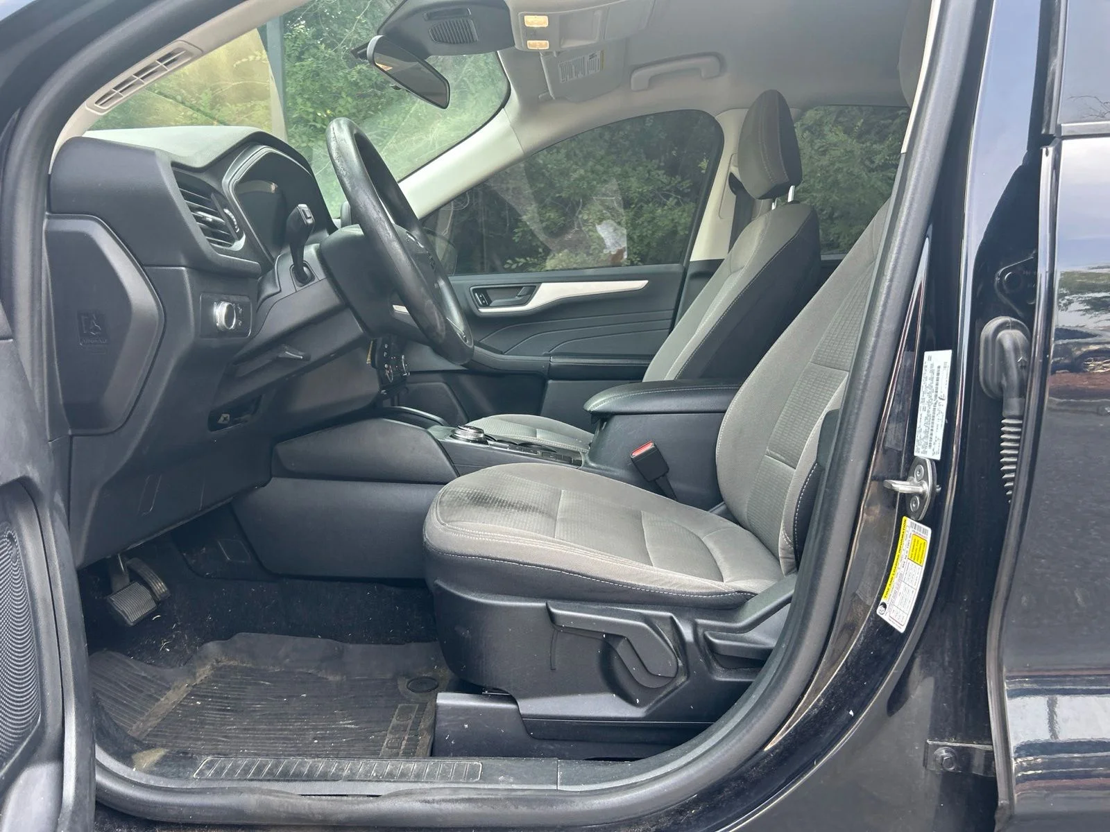 Used 2021 Blue Metallic Ford S image 9