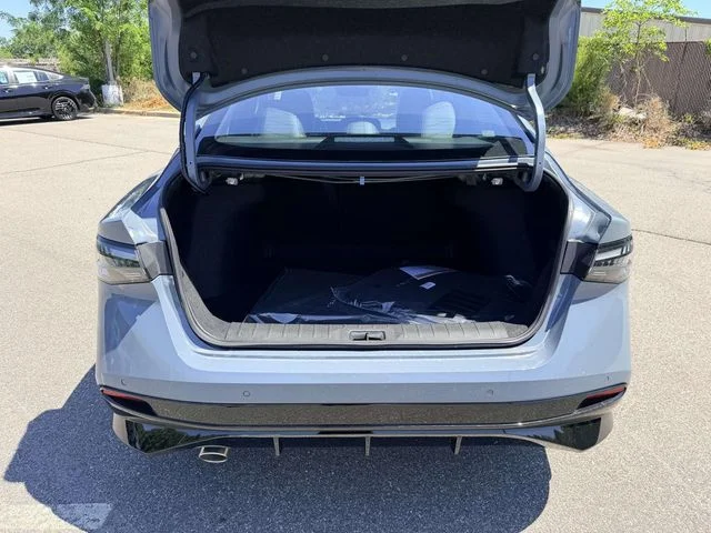New 2026 Atlantic Gray Metallic Nissan SR image 12