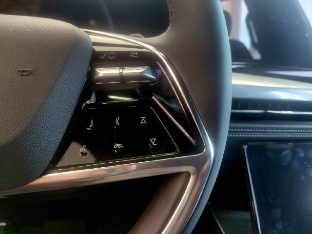 2027 Cadillac Escalade Sport - Photo 23