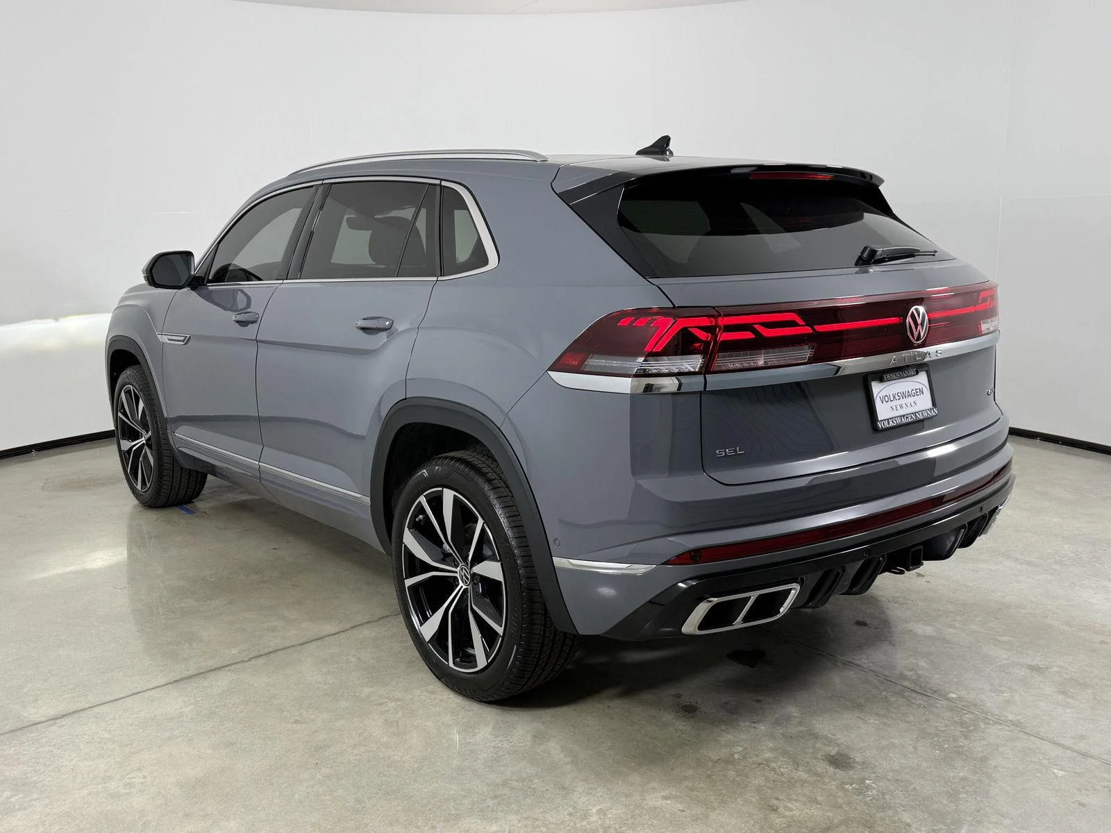 New 2026 Pure Gray Volkswagen 2.0T SEL Premium R-Line image 7