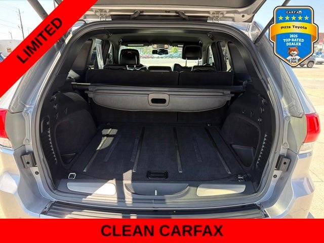 Used 2015 Silver Jeep Limited image 12