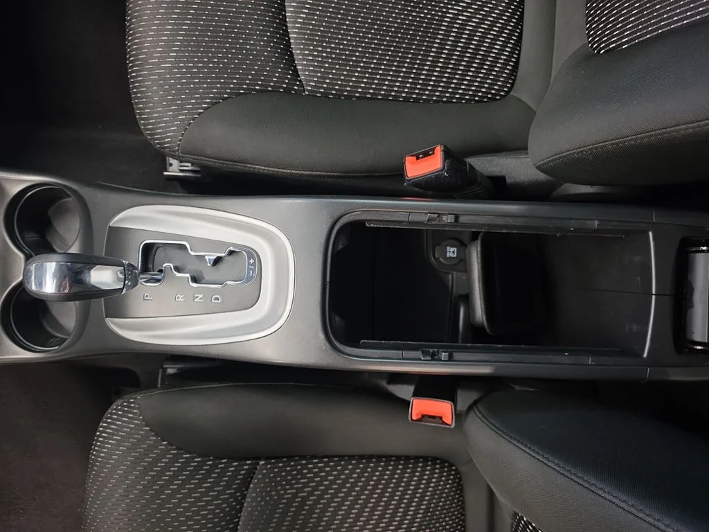 Used 2020 White Dodge SE image 31