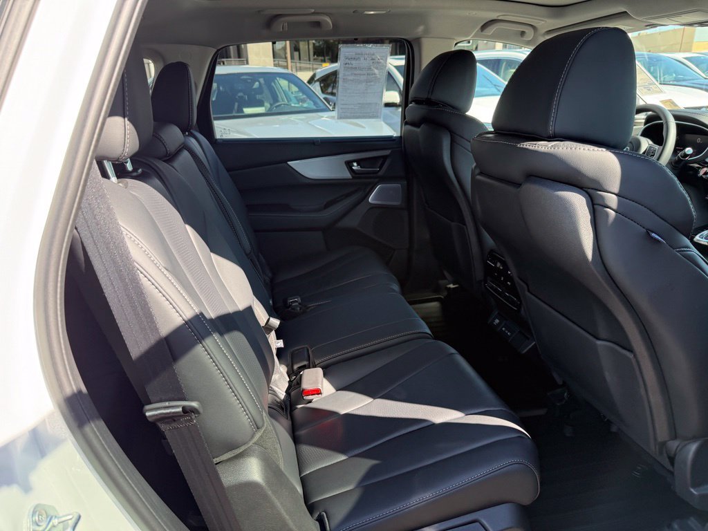 Used 2026 Solar Silver Metallic Acura Technology Package image 21