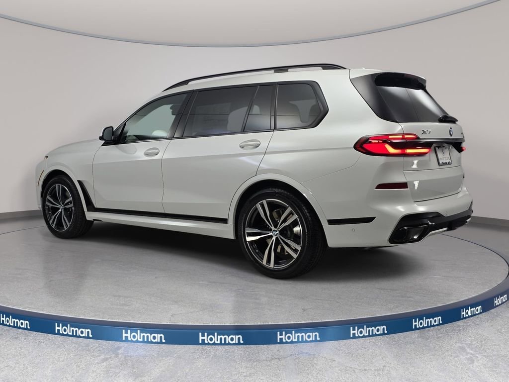 New 2026 Mineral White Metallic BMW xDrive40i image 7