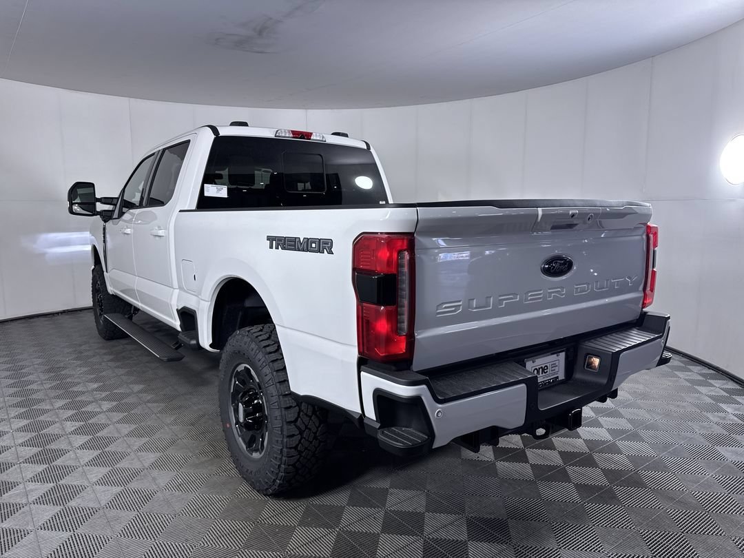 New 2026 Star White Metallic Tri-Coat Ford Lariat image 24