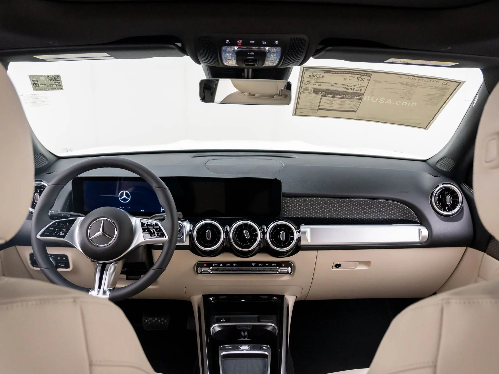 New 2026 White Mercedes-Benz GLB 250 image 10