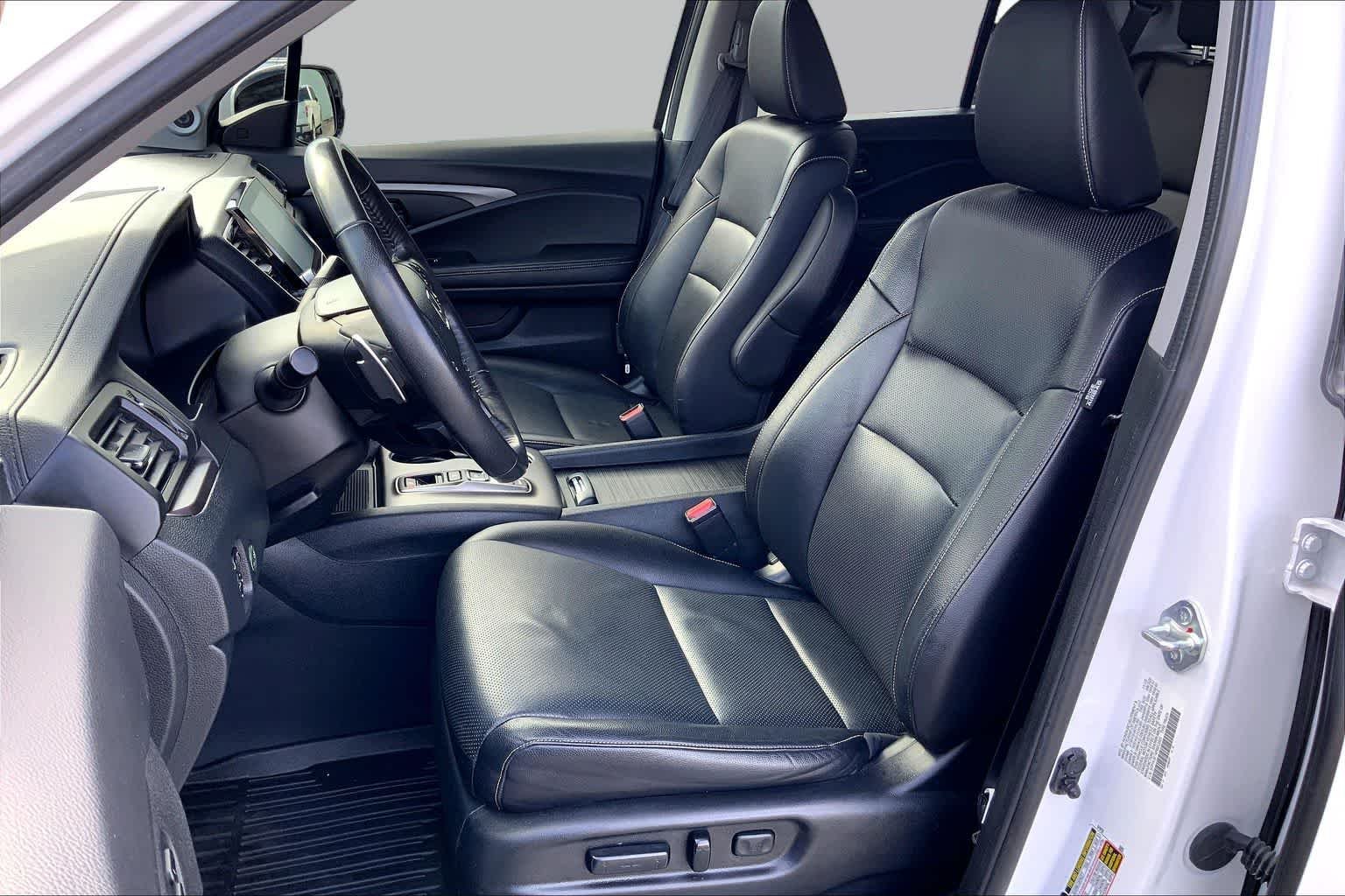 Used 2023 Platinum White Pearl Honda RTL-E image 8