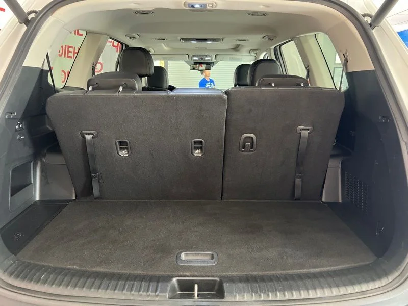 Used 2020 White Kia EX image 8