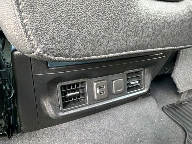 Used 2022 White Chevrolet LT image 18