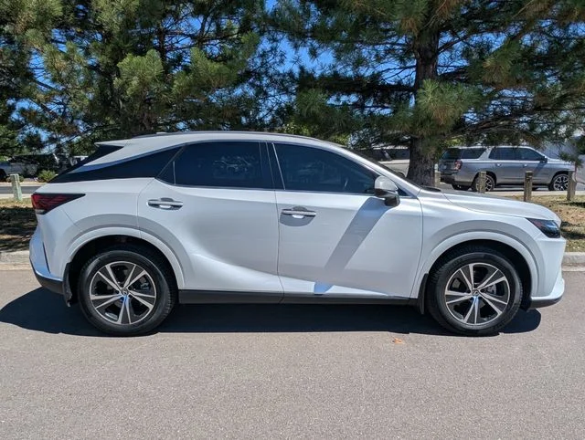 Used 2023 White Pearl Lexus 350h Premium Plus image 2