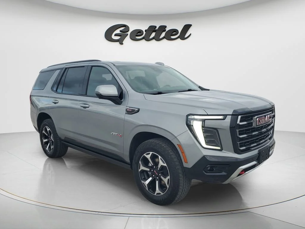 Used 2025 Sterling Metallic GMC AT4 image 3