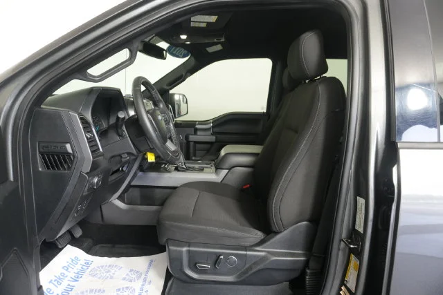 Used 2017 Magnetic Metallic Ford XLT image 28