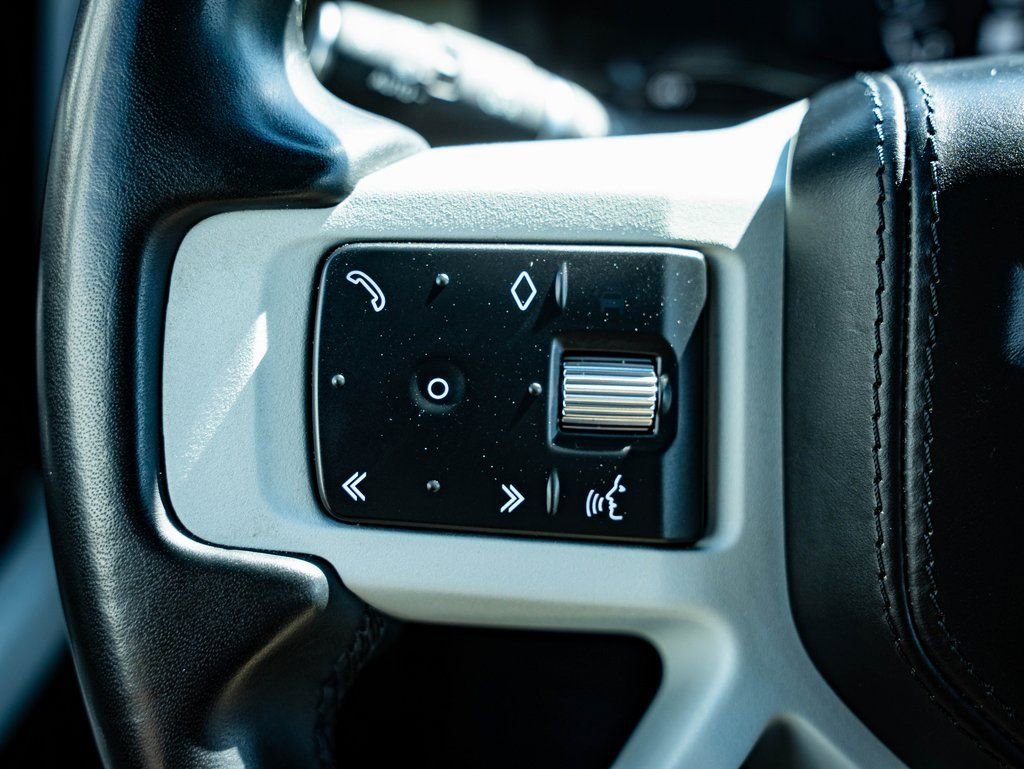 Used 2023 Black Land Rover X-Dynamic SE image 26