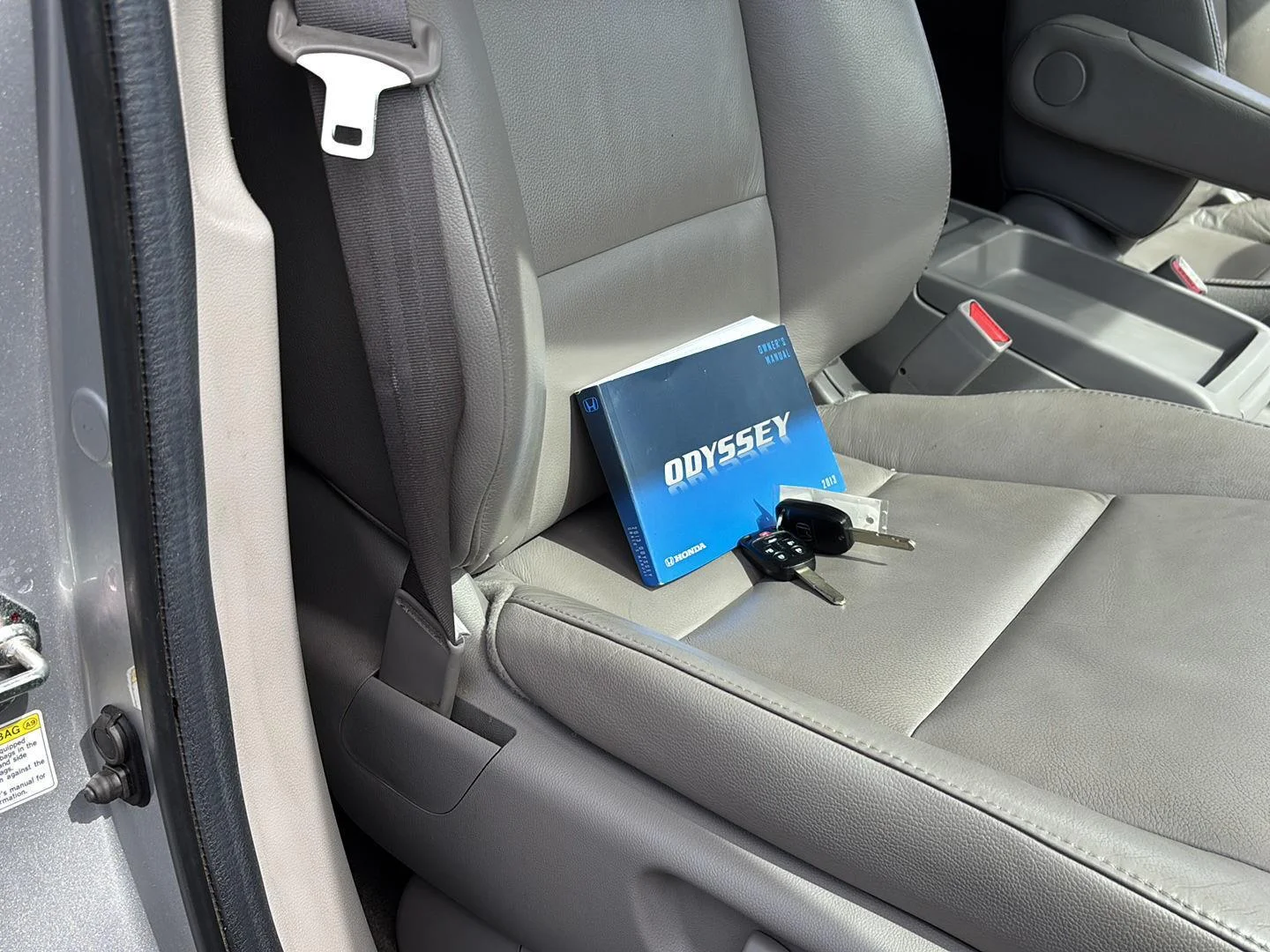 Used 2013 Alabaster Silver Metallic Honda EX-L image 13