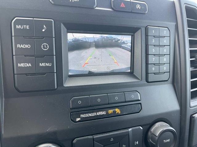 Used 2019 White Ford XL image 27