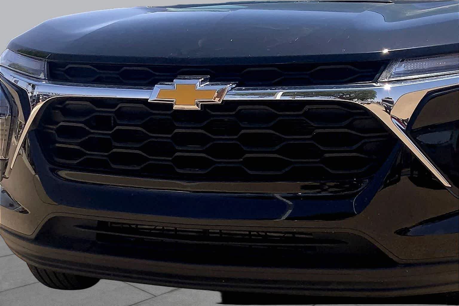Certified Used 2025 Mosaic Black Metallic Chevrolet LS image 30