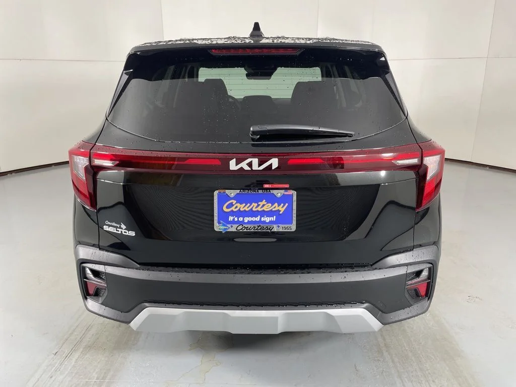 New 2026 Black Kia LX image 7