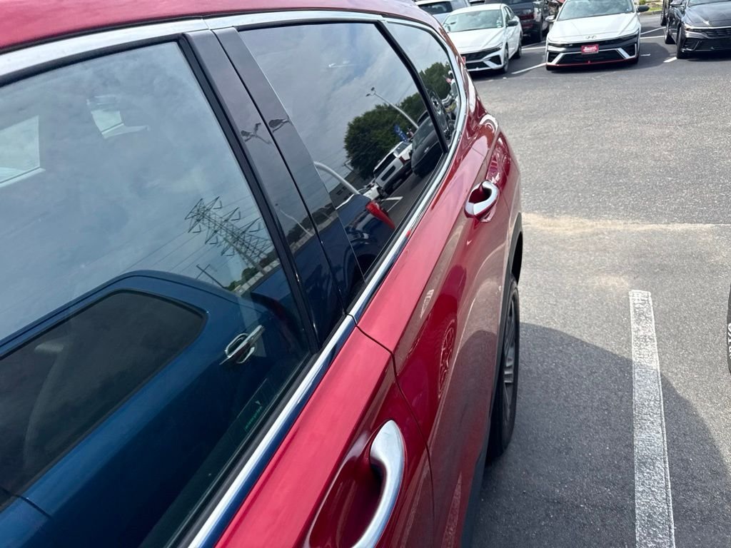 Used 2023 Red Hyundai SEL image 3
