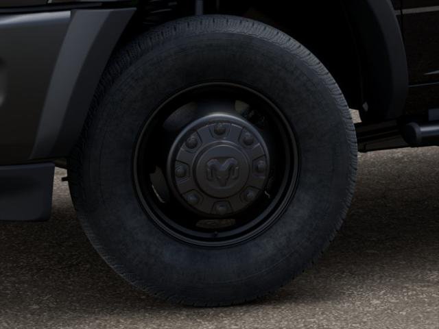 New 2026 Diamond Black Crystal Pearl-Coat Exterior Paint RAM Tradesman image 34