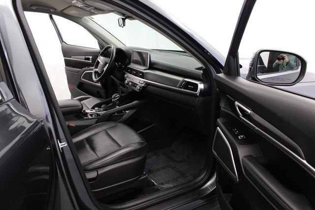 Used 2022 Gravity Gray Kia LX image 20
