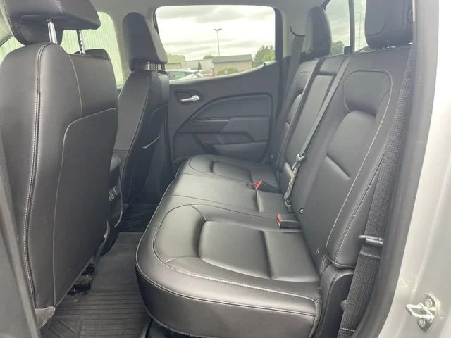 Used 2020 SILVER ICE METALLIC Chevrolet 4WD Z71 image 28