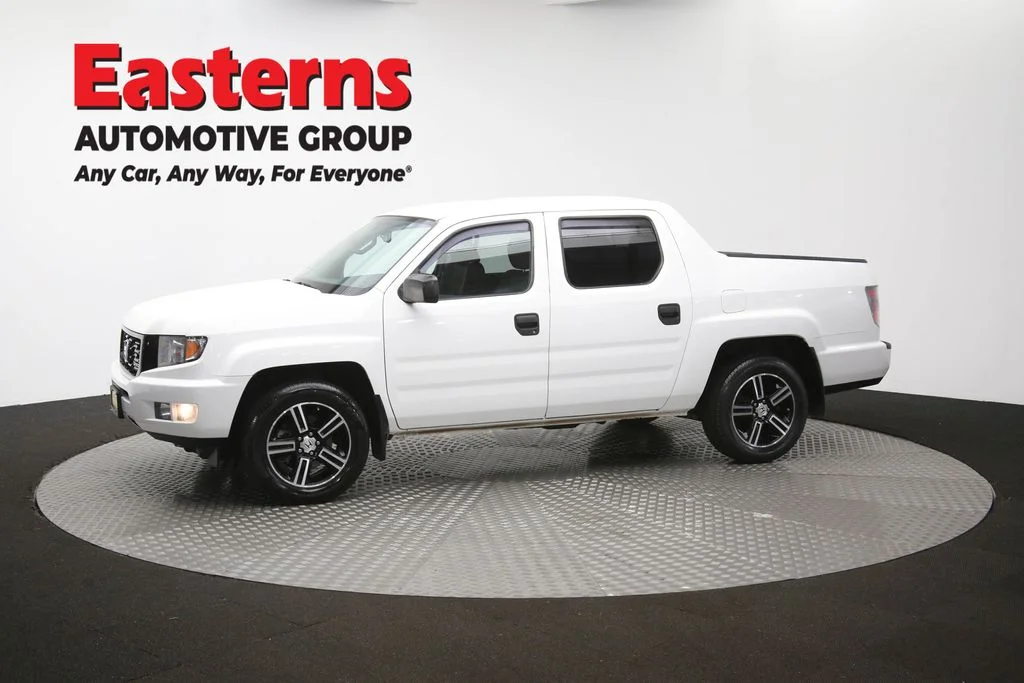 Used 2014 White Honda Sport image 56