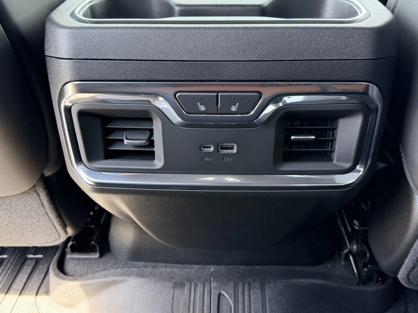 New 2026 Glacier White Tricoat GMC Denali Ultimate image 15