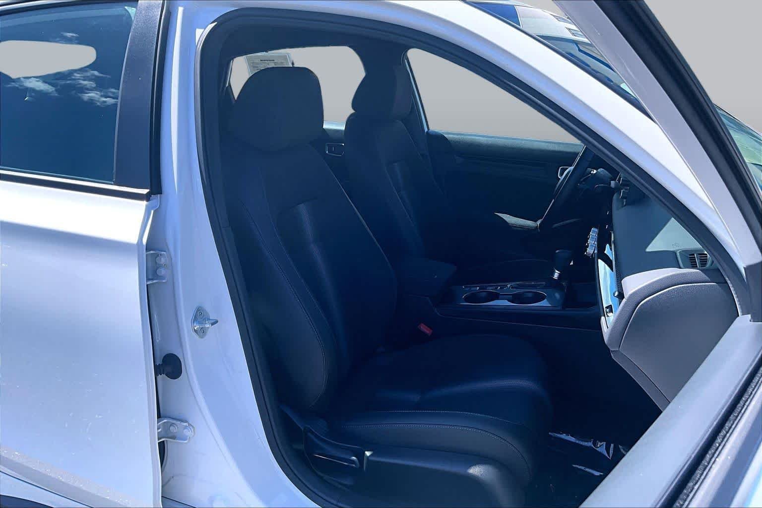 2026 Honda Civic Hatchback Sport - Photo 9