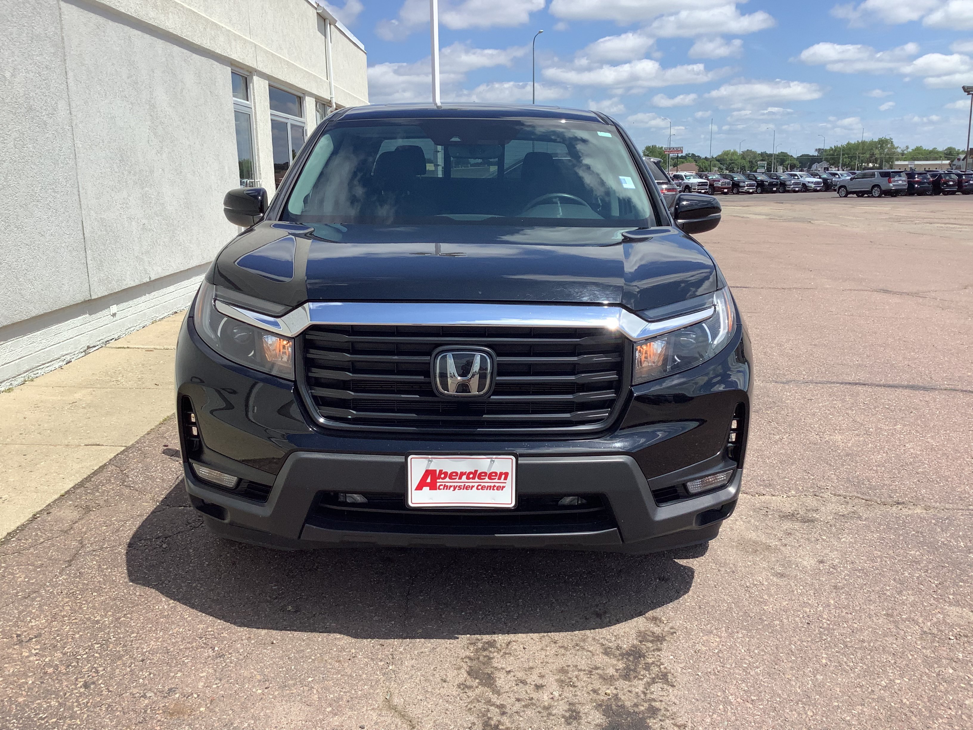 Used 2023  Honda RTL image 3