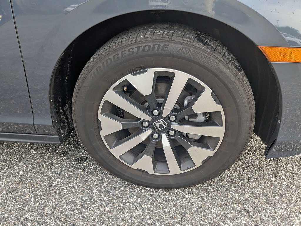 Used 2025 DK. GRAY Honda EX-L image 11