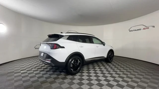 New 2026 Glacial White Pearl Kia EX image 8