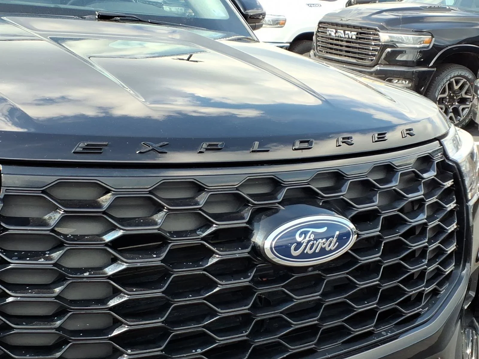 Used 2025 Black Metallic Ford ST-Line image 33
