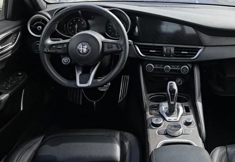 Used 2022 White Alfa Romeo Ti image 3