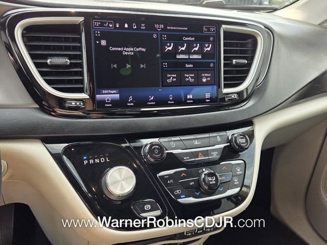 Used 2022 Black Chrysler Touring L image 22