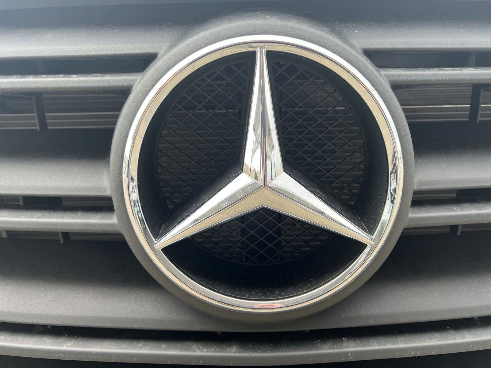 Used 2024 Arctic White Mercedes-Benz  image 4