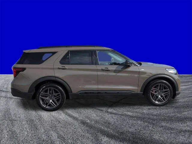 New 2026 Gray Ford ST-Line image 3