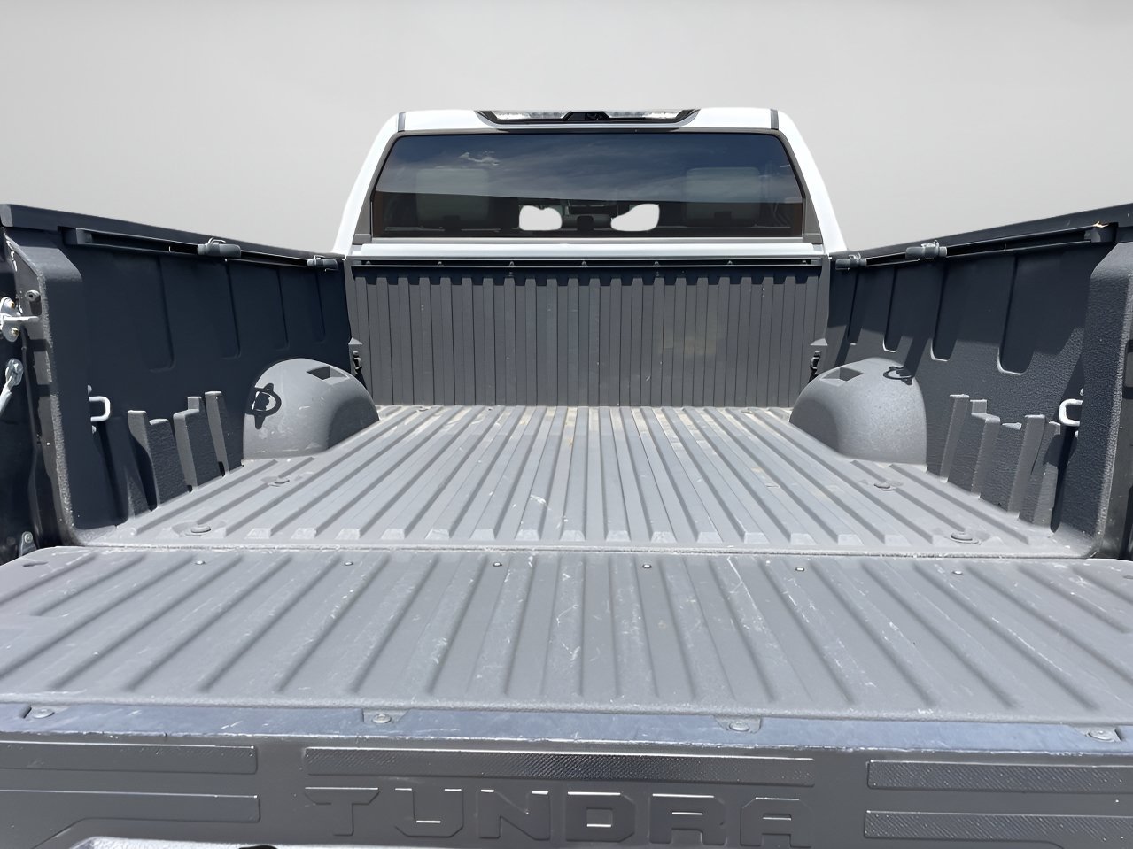 Used 2024 Ice Toyota SR5 image 8