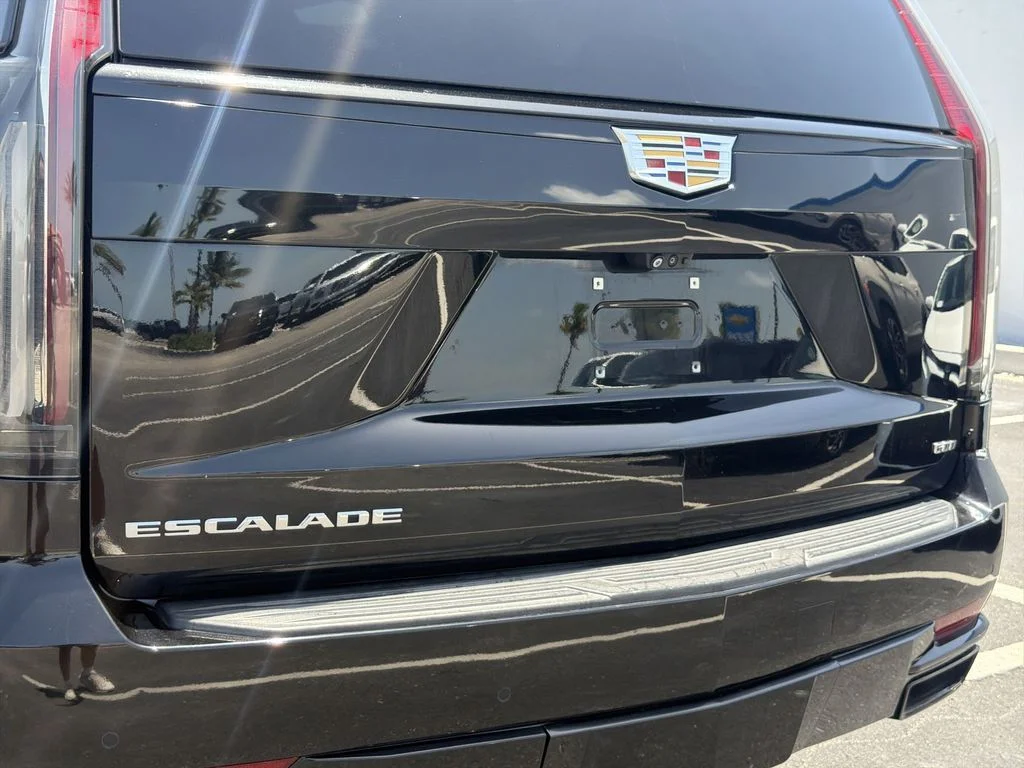 Used 2021 Black Cadillac Sport Platinum image 38
