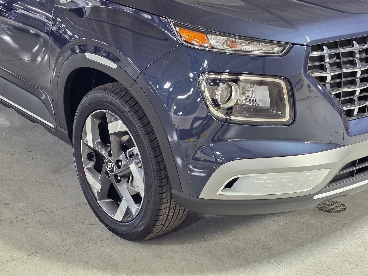 New 2026 Denim w/White Roof Hyundai SEL w/Two-Tone Roof image 10