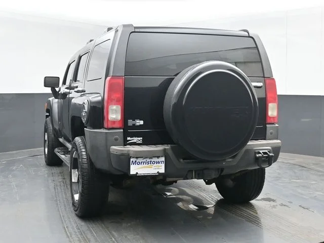 Used 2008 Black Hummer Luxury image 11