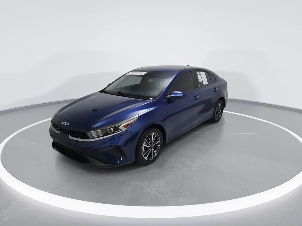 Used 2024 Blue Kia LXS image 4