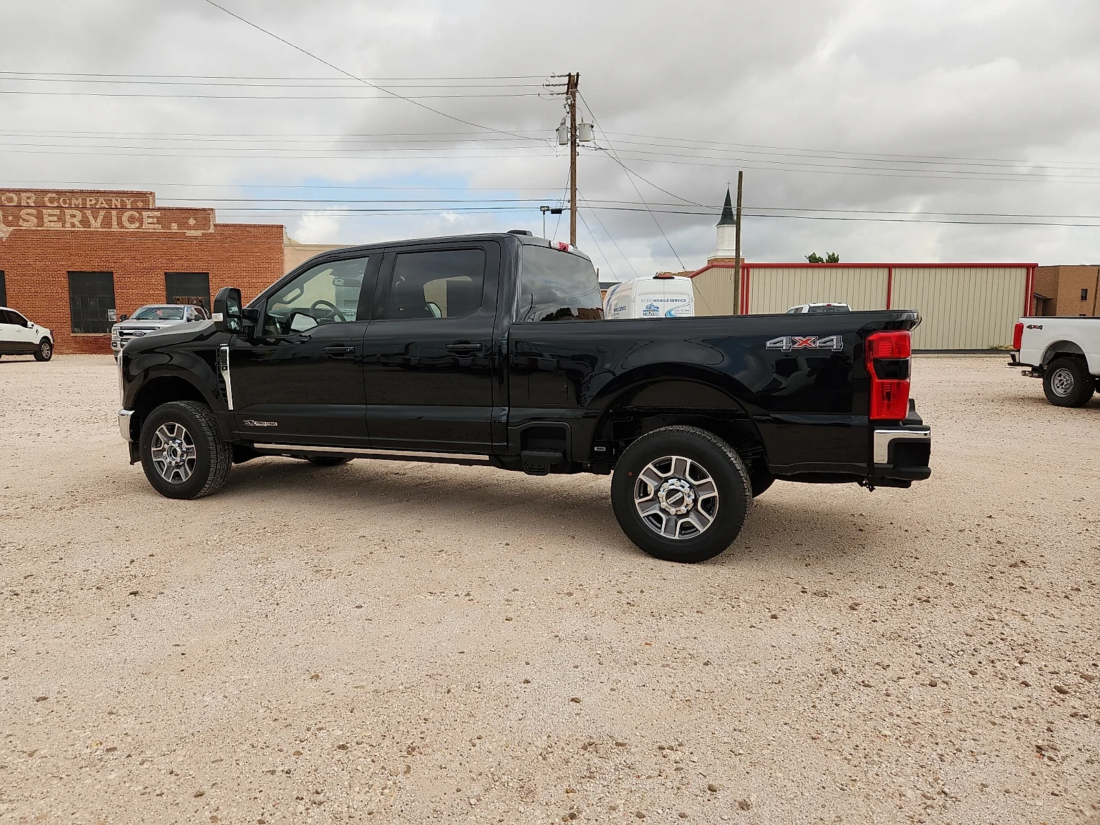New 2026 Agate Black Metallic Ford F-250® Lariat® image 4